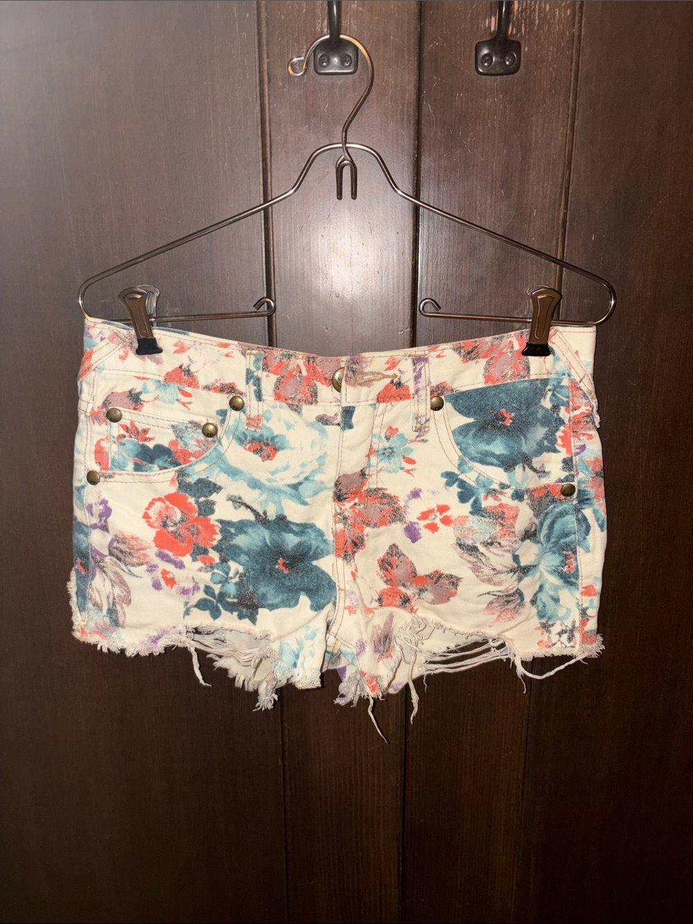 Free People Floral Print Denim Shorts 25